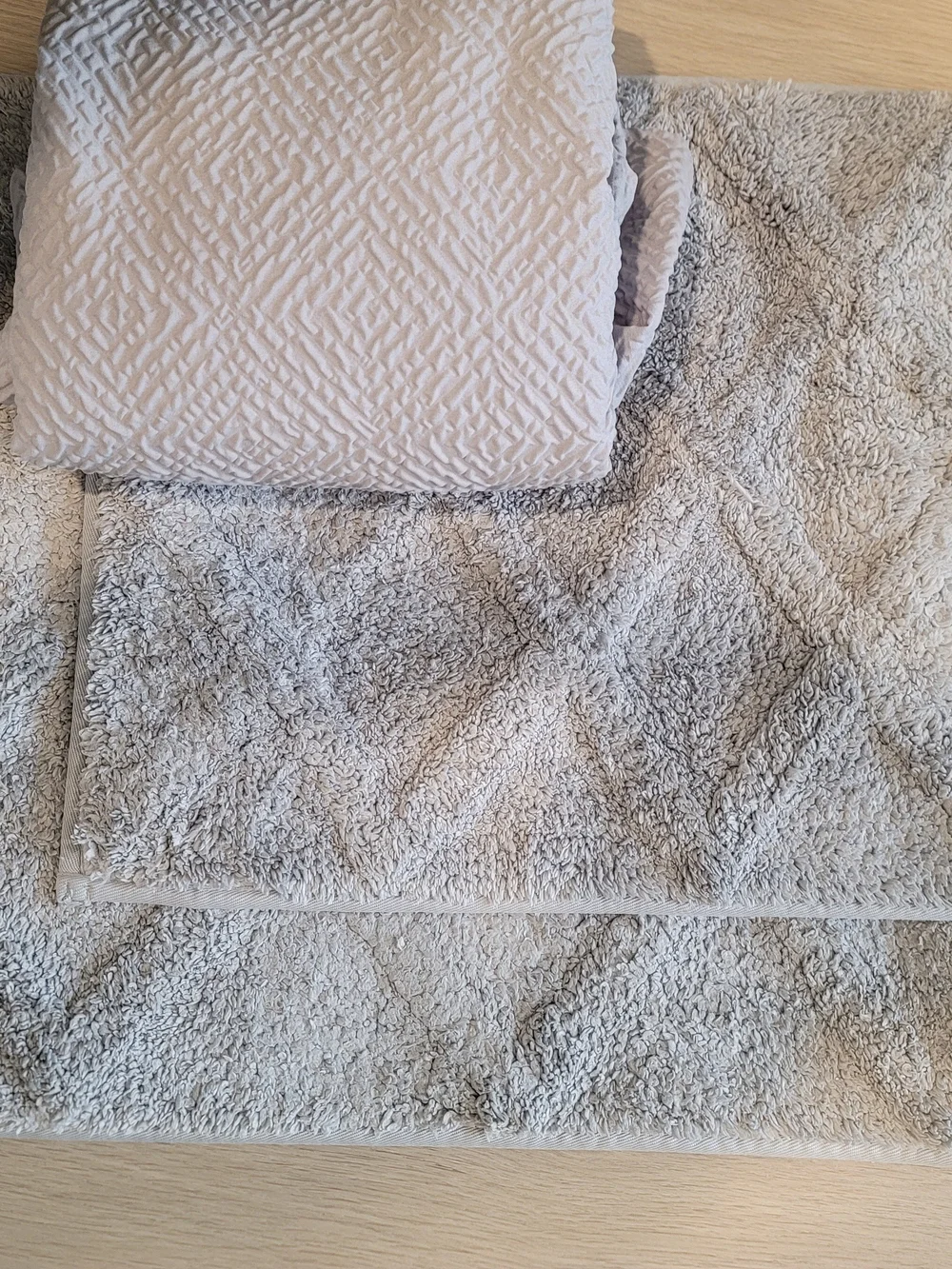 $14 FIRM FIRM- Bundle Of 3-Soft Gray Shower Curtain 2 pc Bath Rug Set